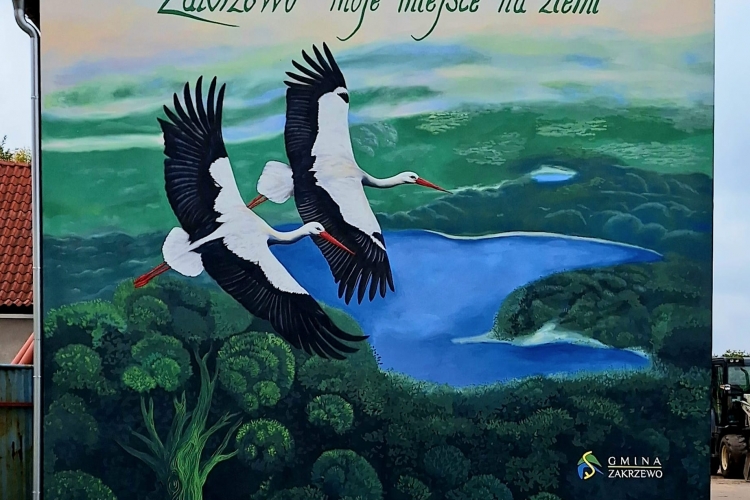 W Zakrzewie powstał mural z farby antysmogowej.