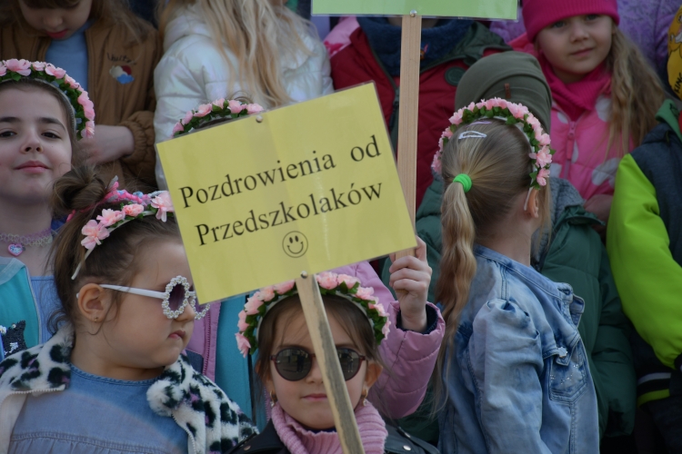Przedszkolaki powitały wiosnę w Urzędzie Gminy!