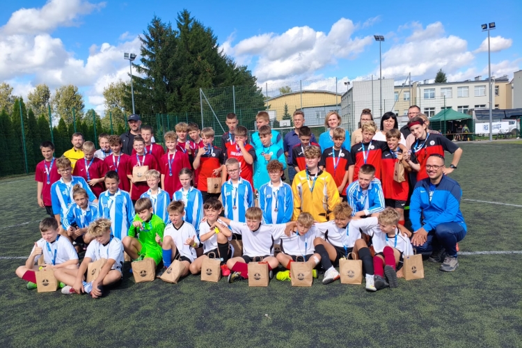 Miniatura Z ORLIKA NA STADION – ZAKRZEWO 2025! 