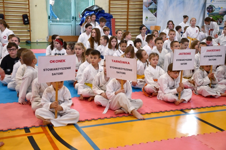 Miniatura XI Powiatowy Turniej Karate o Puchar Młodego Wojownika w Zakrzewie